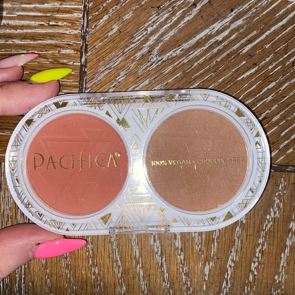 Pacifica Other - Pacifica desert sunset matte blush and bronzer set
